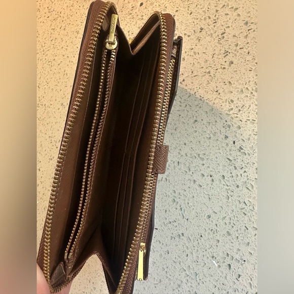 Coach Brown Leather Multifunction Wallet - Picture 4 of 12